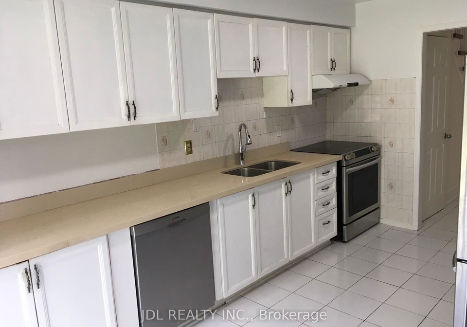 2-laguna-crescent-markham-ontario-n12171900