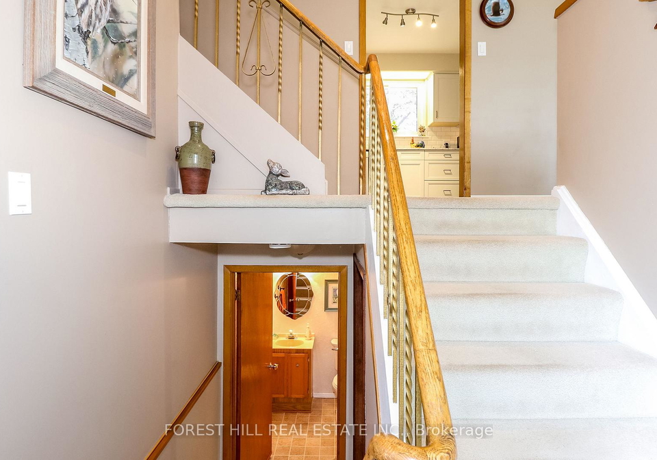 855-three-seasons-drive-newmarket-ontario-n12172870