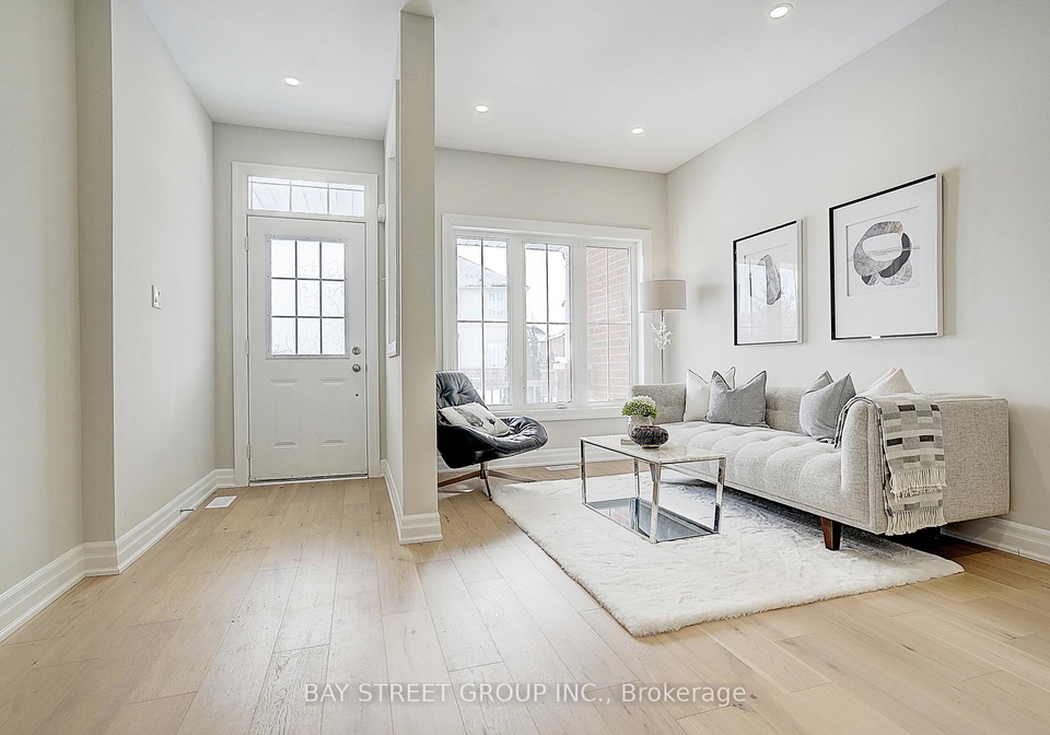 100-dovetail-drive-richmond-hill-ontario-n12173414