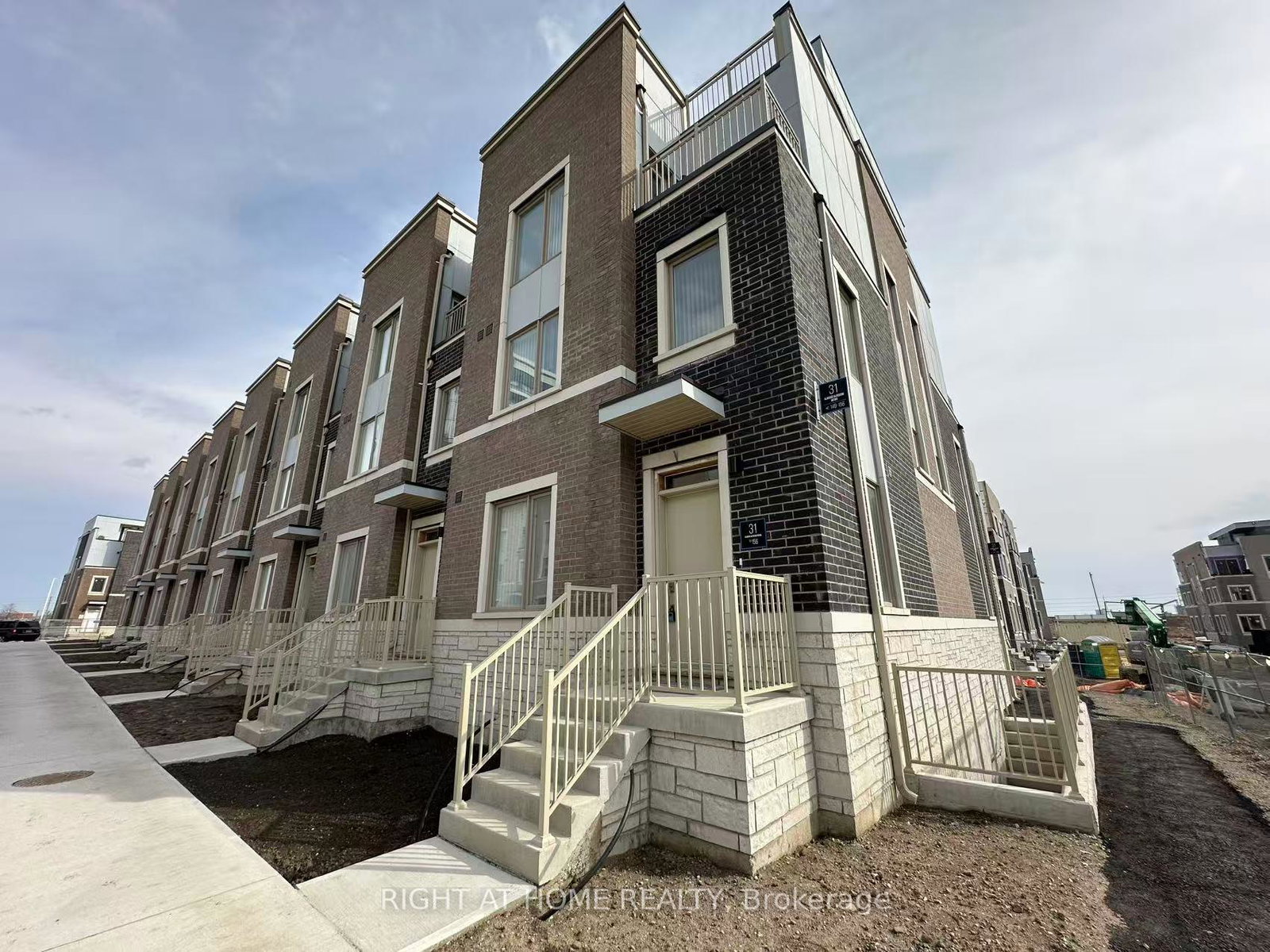 31-almond-blossom-mews-n-vaughan-ontario-n12174048