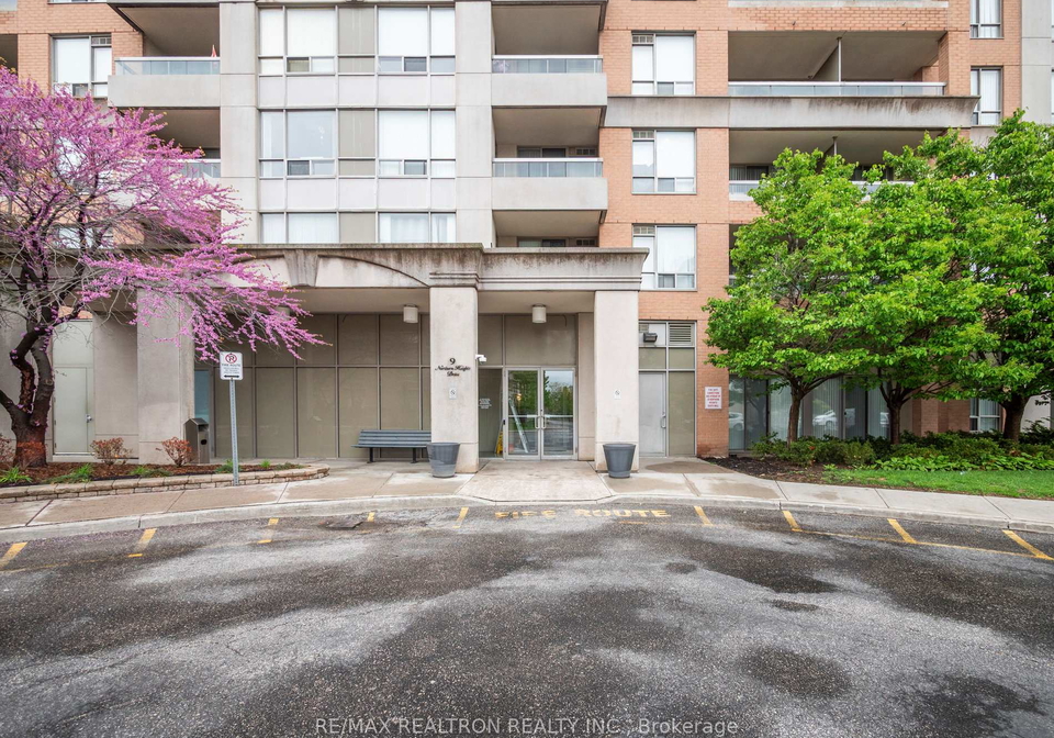 9-northern-hts-drive-richmond-hill-ontario-n12174653