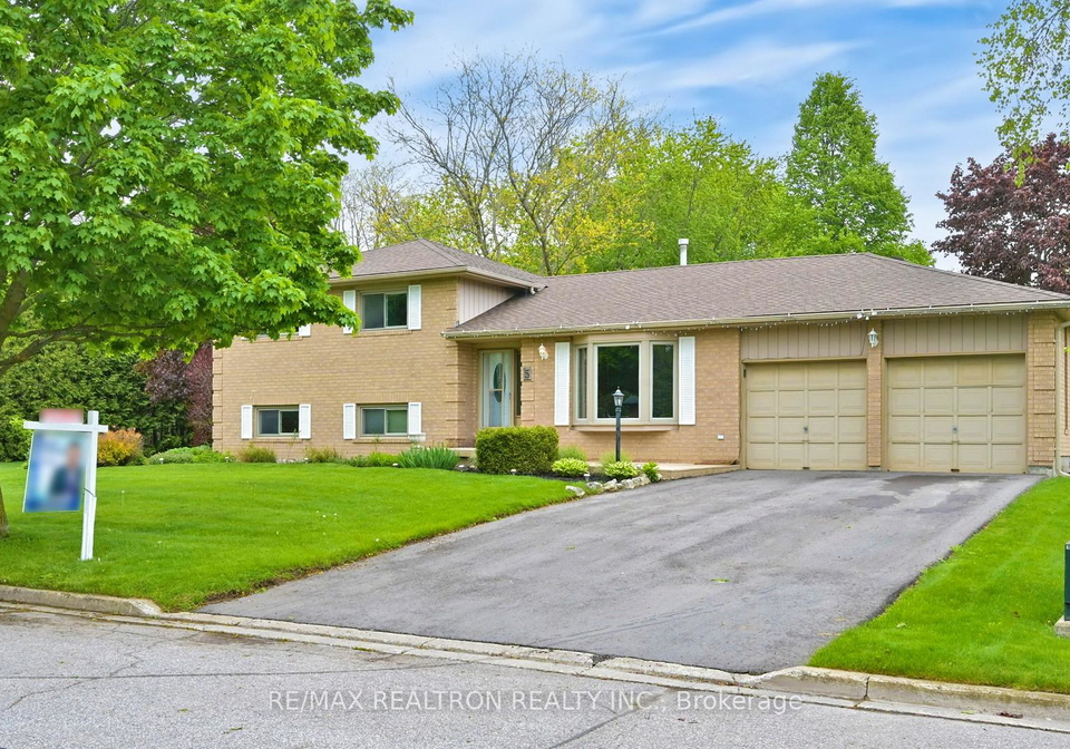 5-toby-court-east-gwillimbury-ontario-n12175310