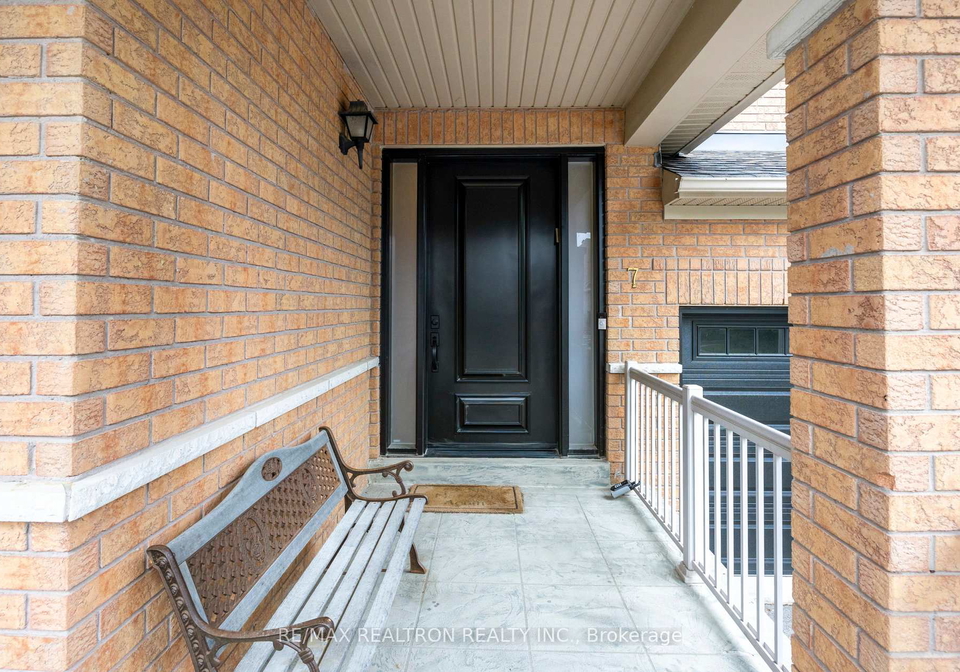 7-waldron-crescent-richmond-hill-ontario-n12175356