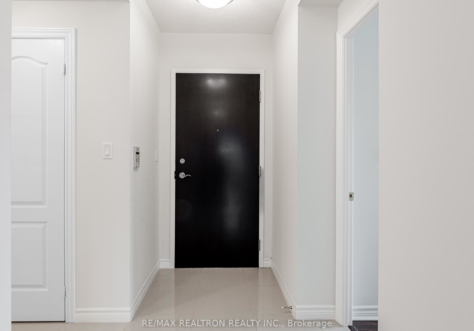 88-promenade-circle-vaughan-ontario-n12175486
