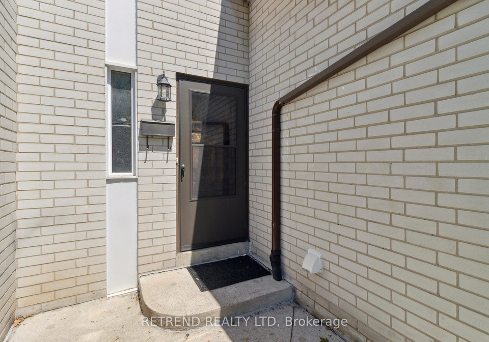 8-niles-way-markham-ontario-n12177596