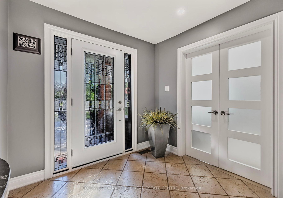 96-lambeth-court-newmarket-ontario-n12178473