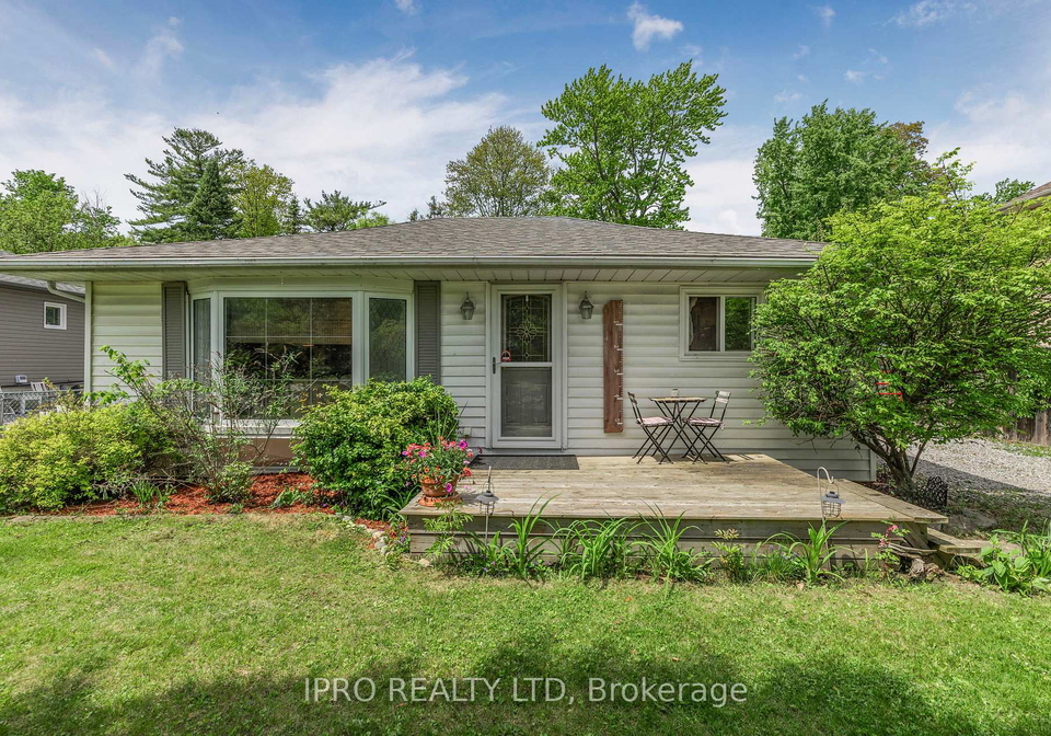 36-oak-avenue-east-gwillimbury-ontario-n12180390