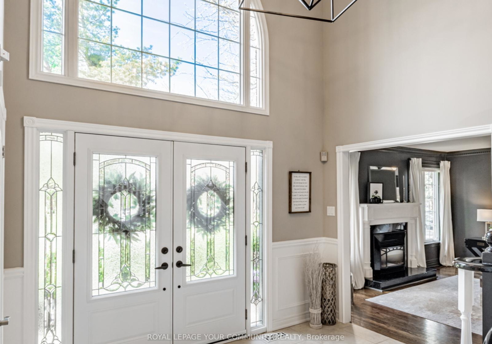 136-treegrove-circle-aurora-ontario-n12180790