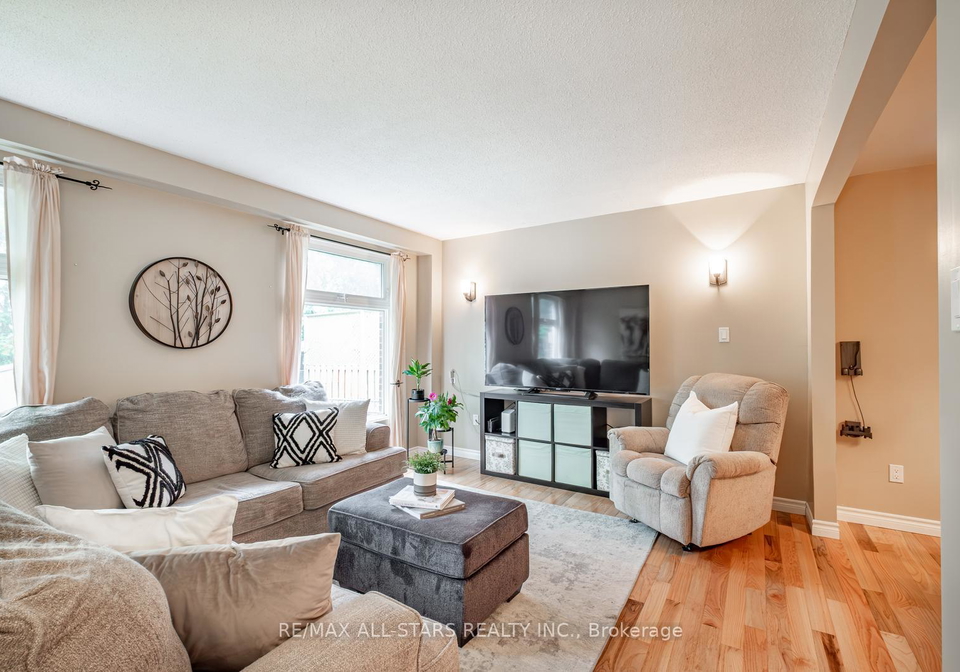 199-hodgson-drive-newmarket-ontario-n12182980