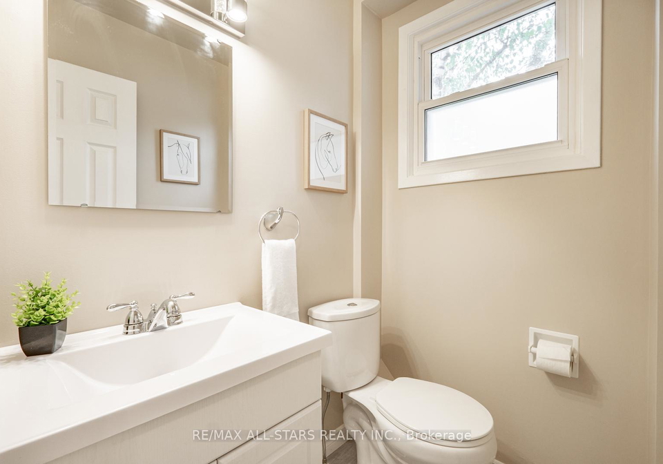 199-hodgson-drive-newmarket-ontario-n12182980