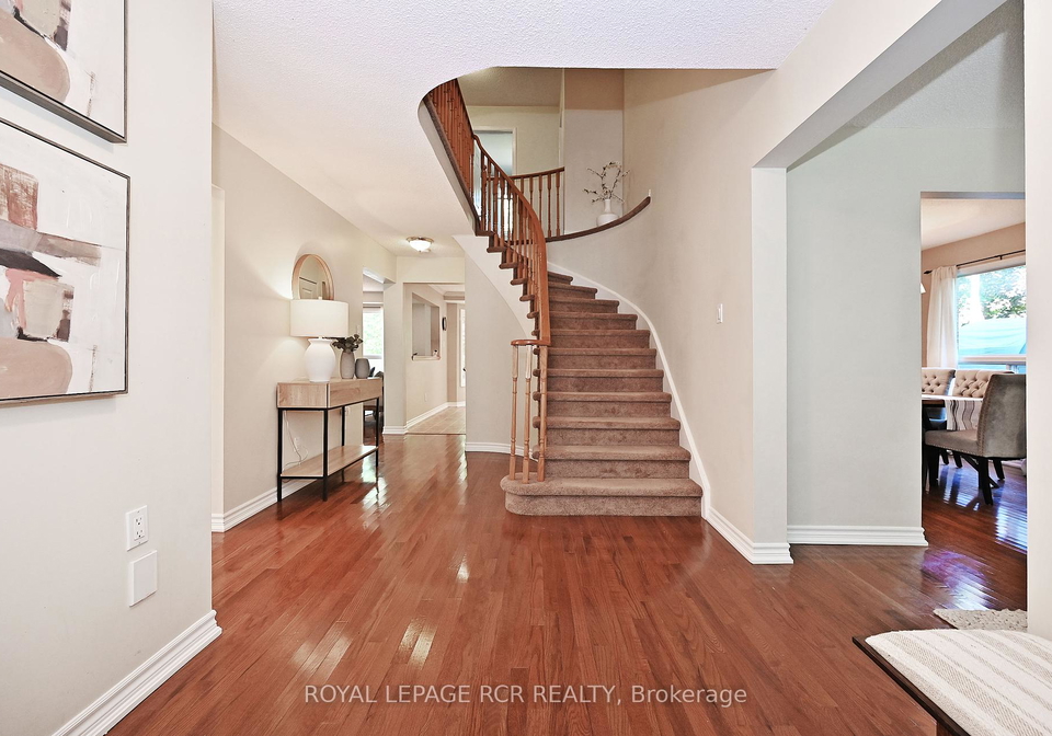 89-mcintyre-court-newmarket-ontario-n12183725
