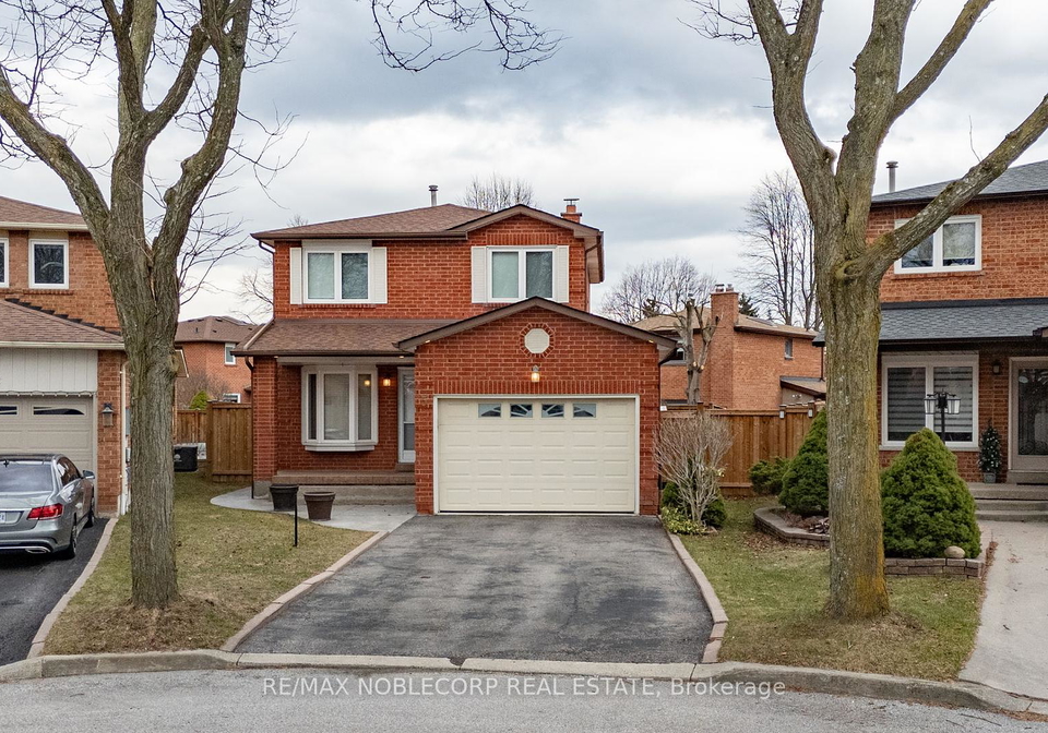 5-matt-court-vaughan-ontario-n12184018