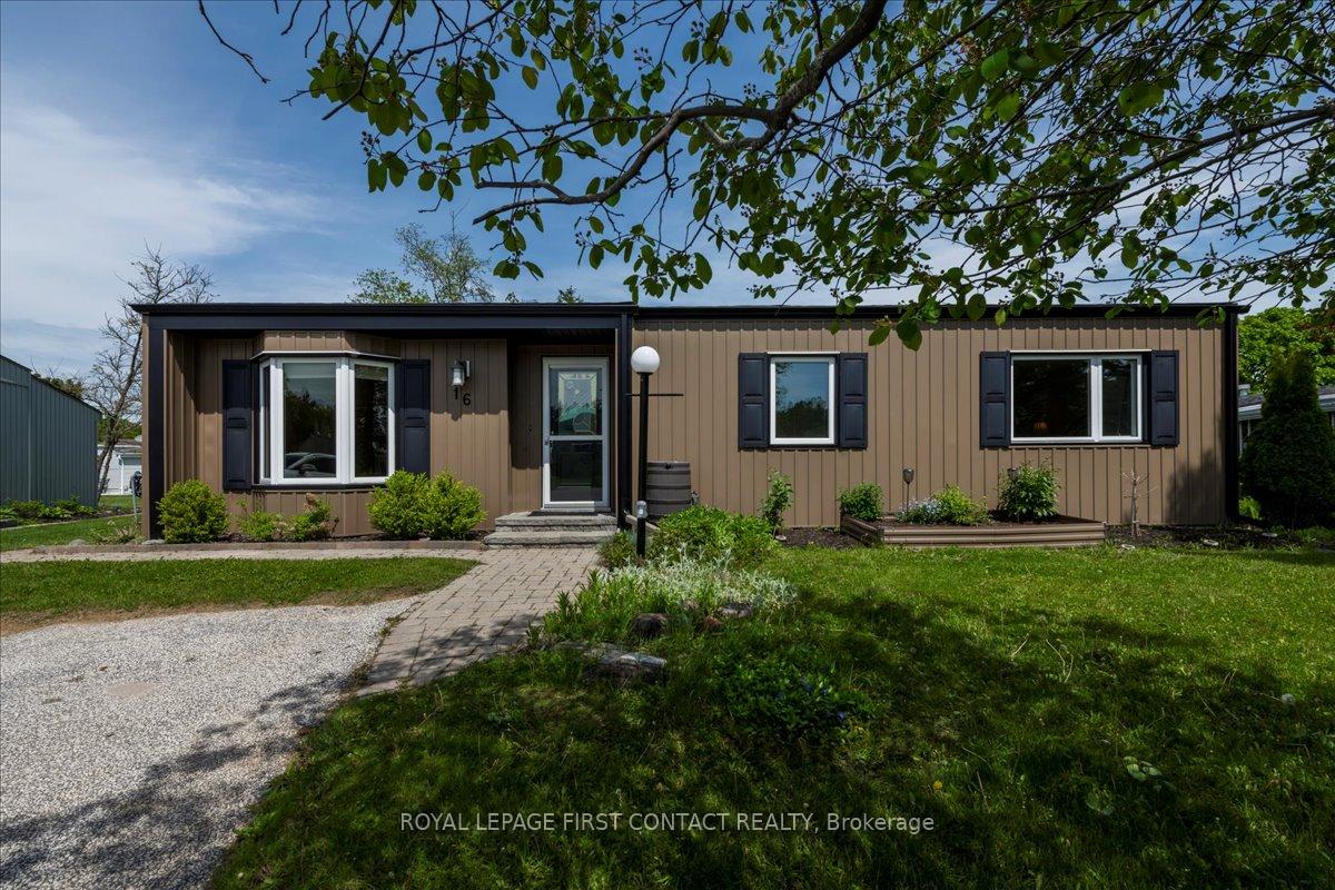 16-hearts-content-innisfil-ontario-n12187342