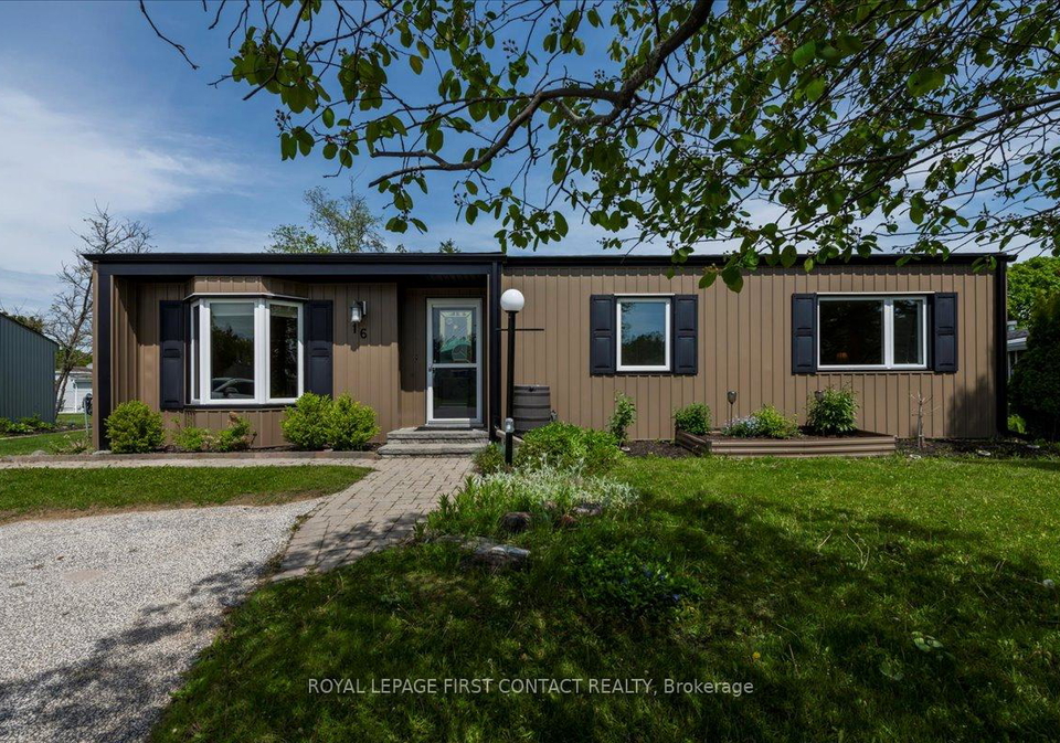 16-hearts-content-innisfil-ontario-n12187342