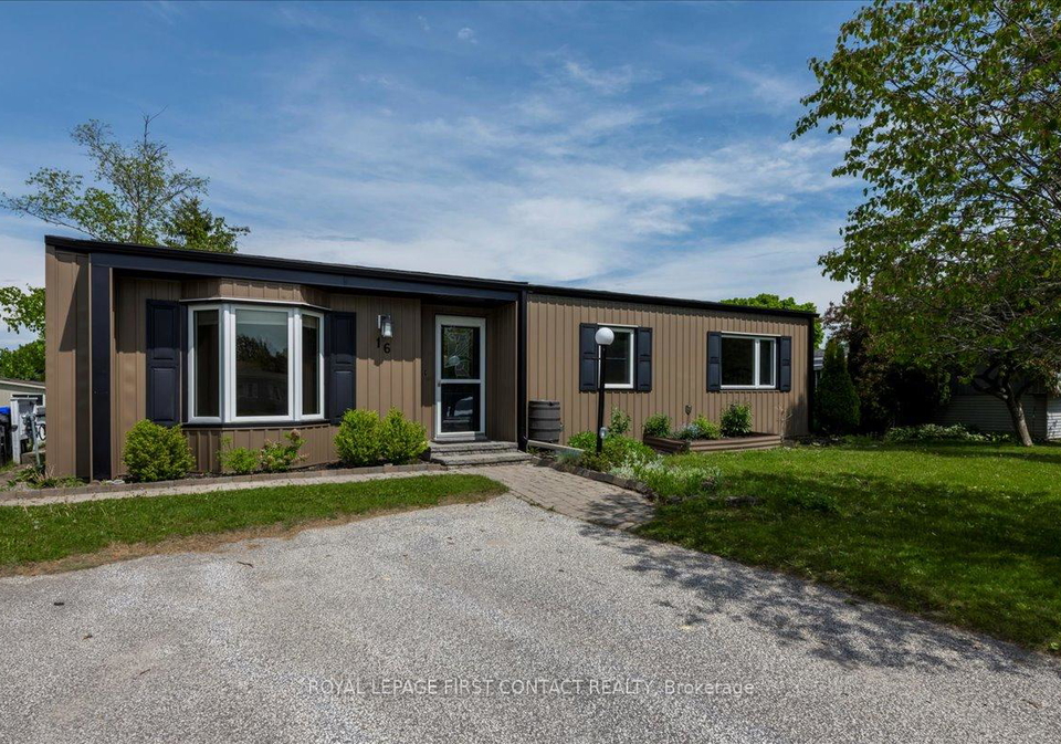 16-hearts-content-innisfil-ontario-n12187342