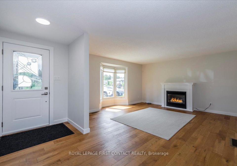 16-hearts-content-innisfil-ontario-n12187342