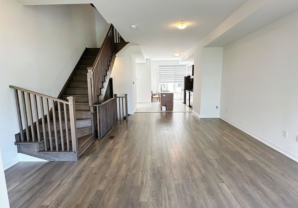 25-alan-francis-lane-markham-ontario-n12187854
