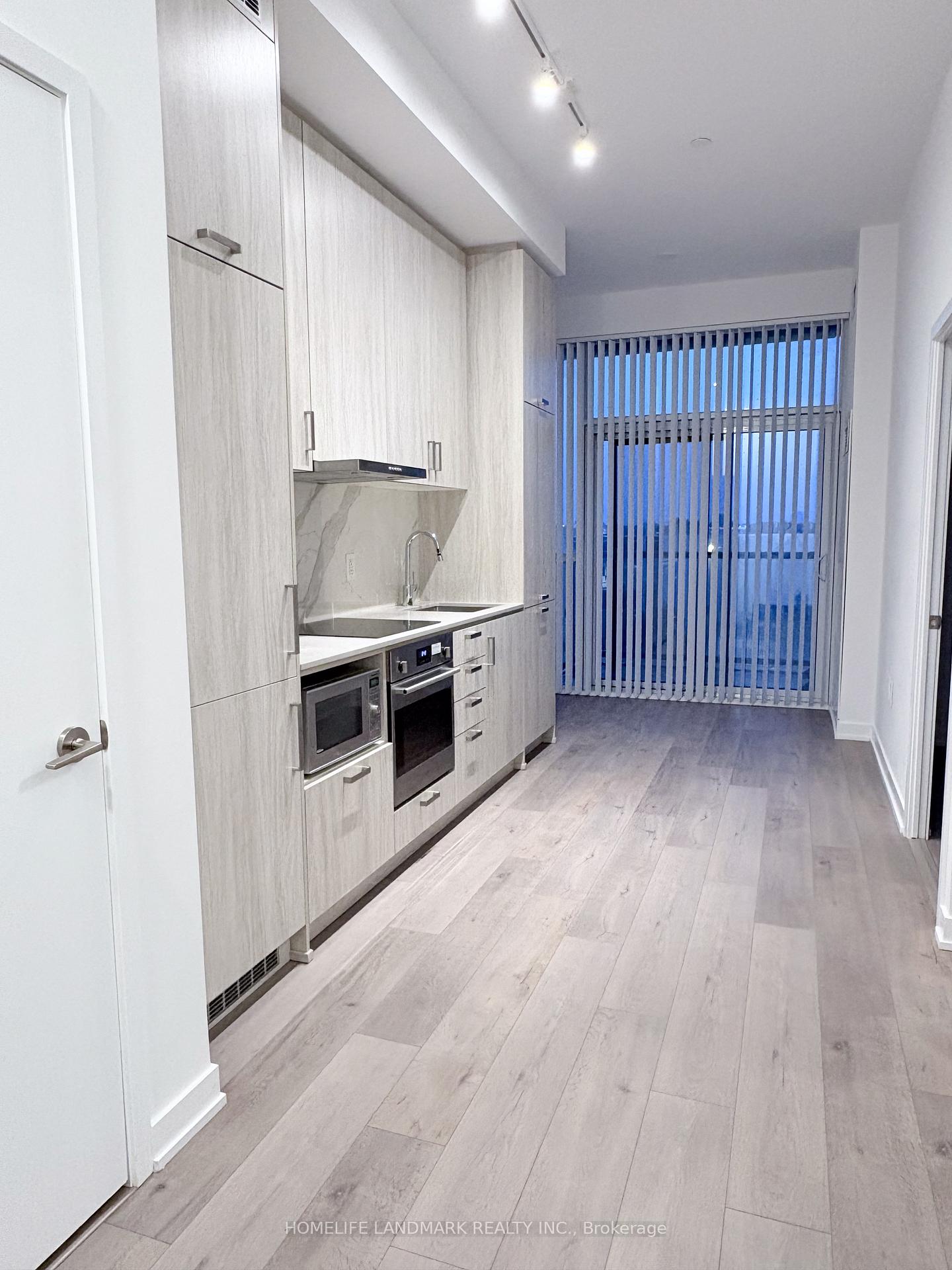 60-honeycrisp-crescent-vaughan-ontario-n12187957