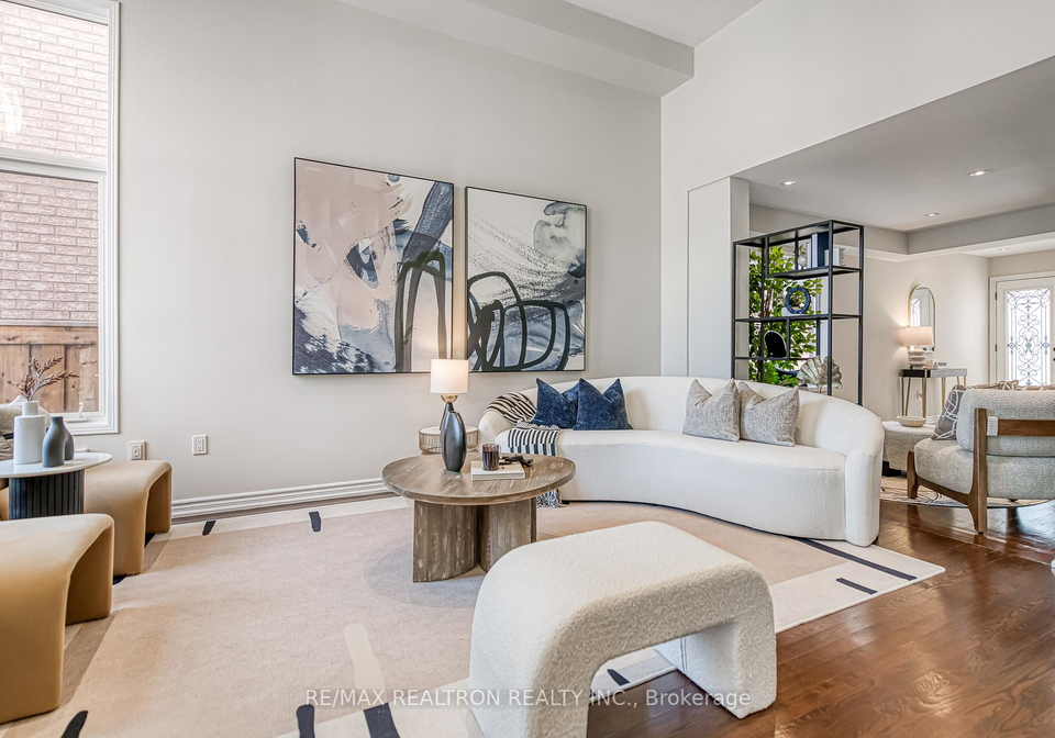 11-queensway-drive-richmond-hill-ontario-n12189728