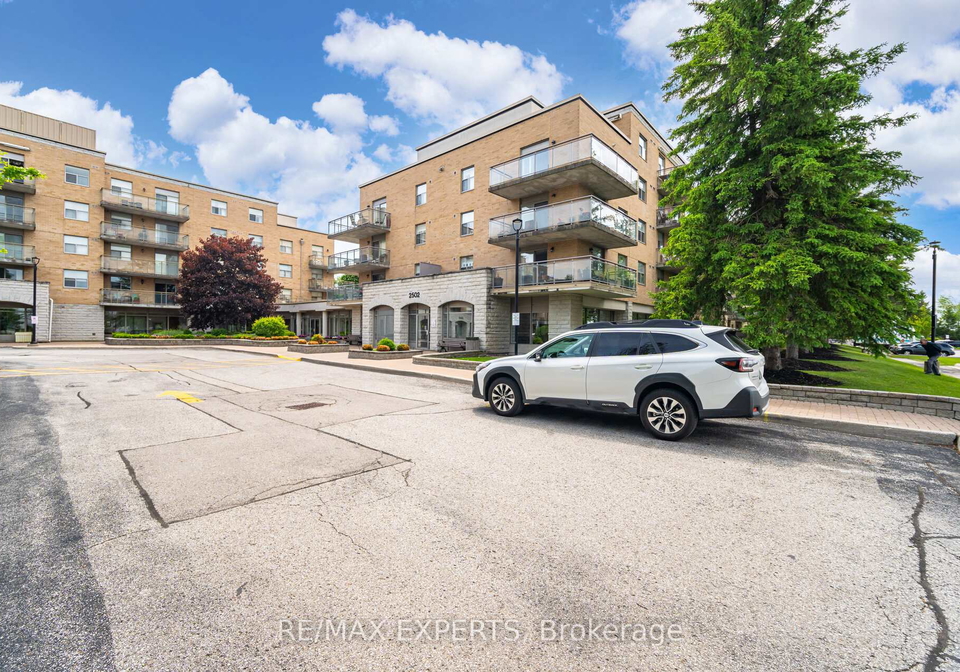 2502-rutherford-road-vaughan-ontario-n12190600