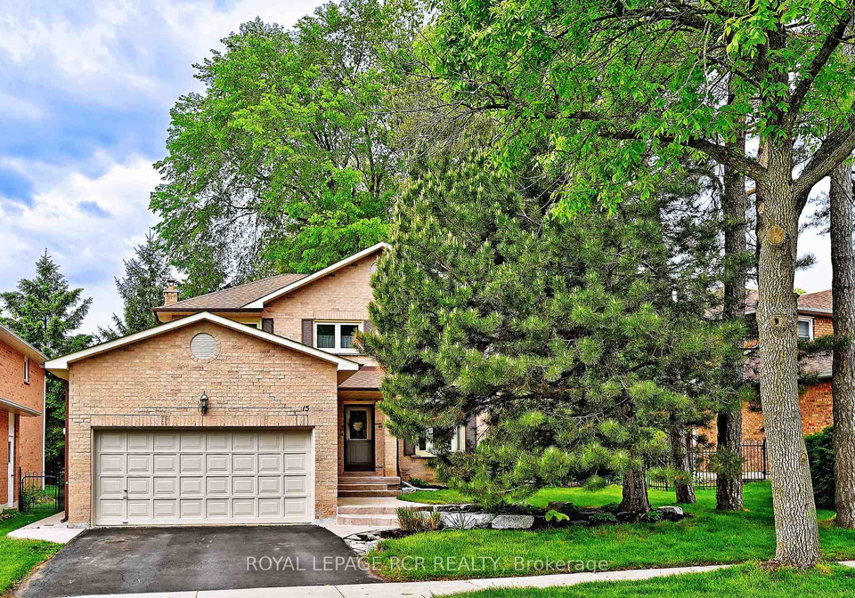 15-meadowood-drive-aurora-ontario-n12191571