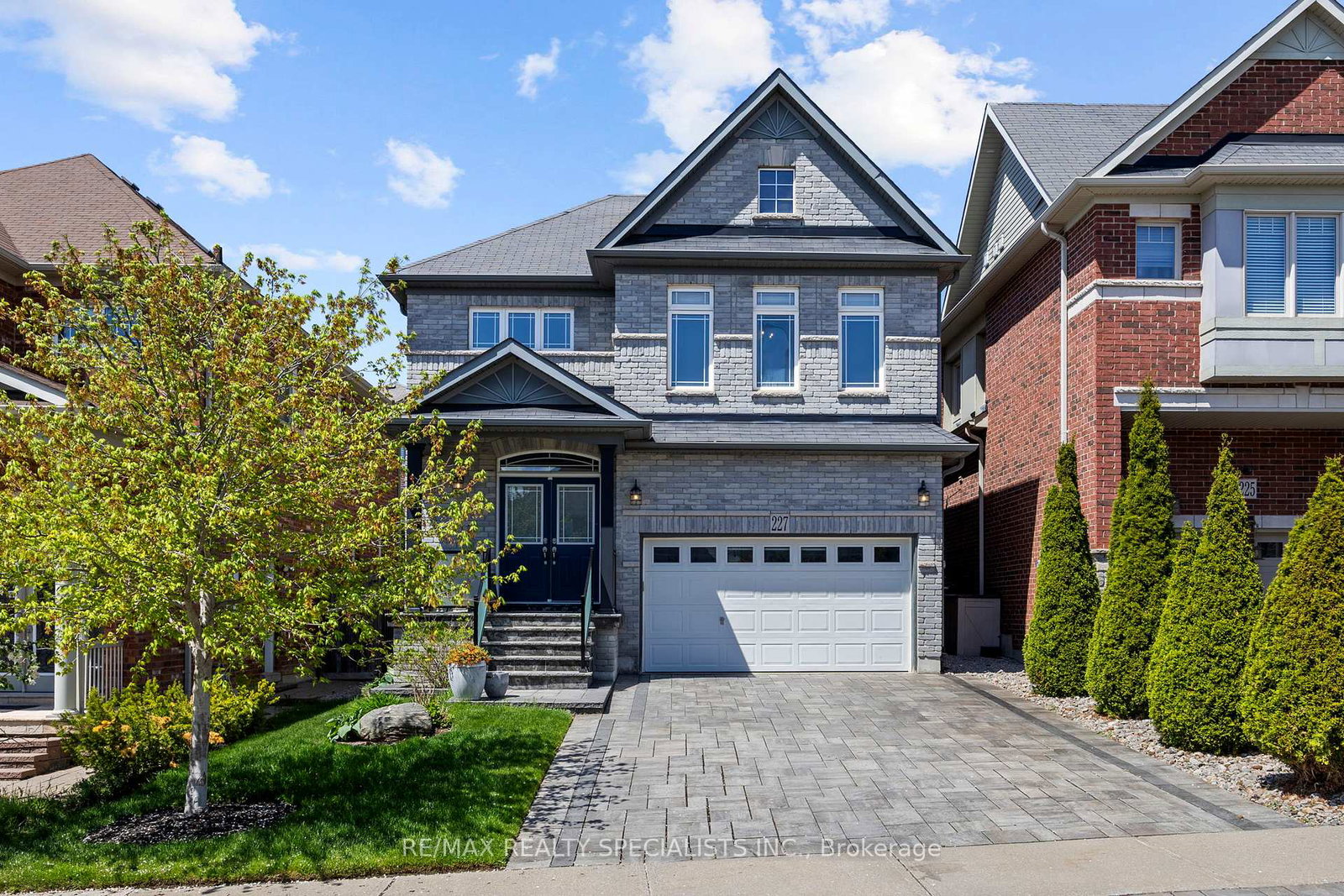 227-aspenwood-drive-newmarket-ontario-n12195108