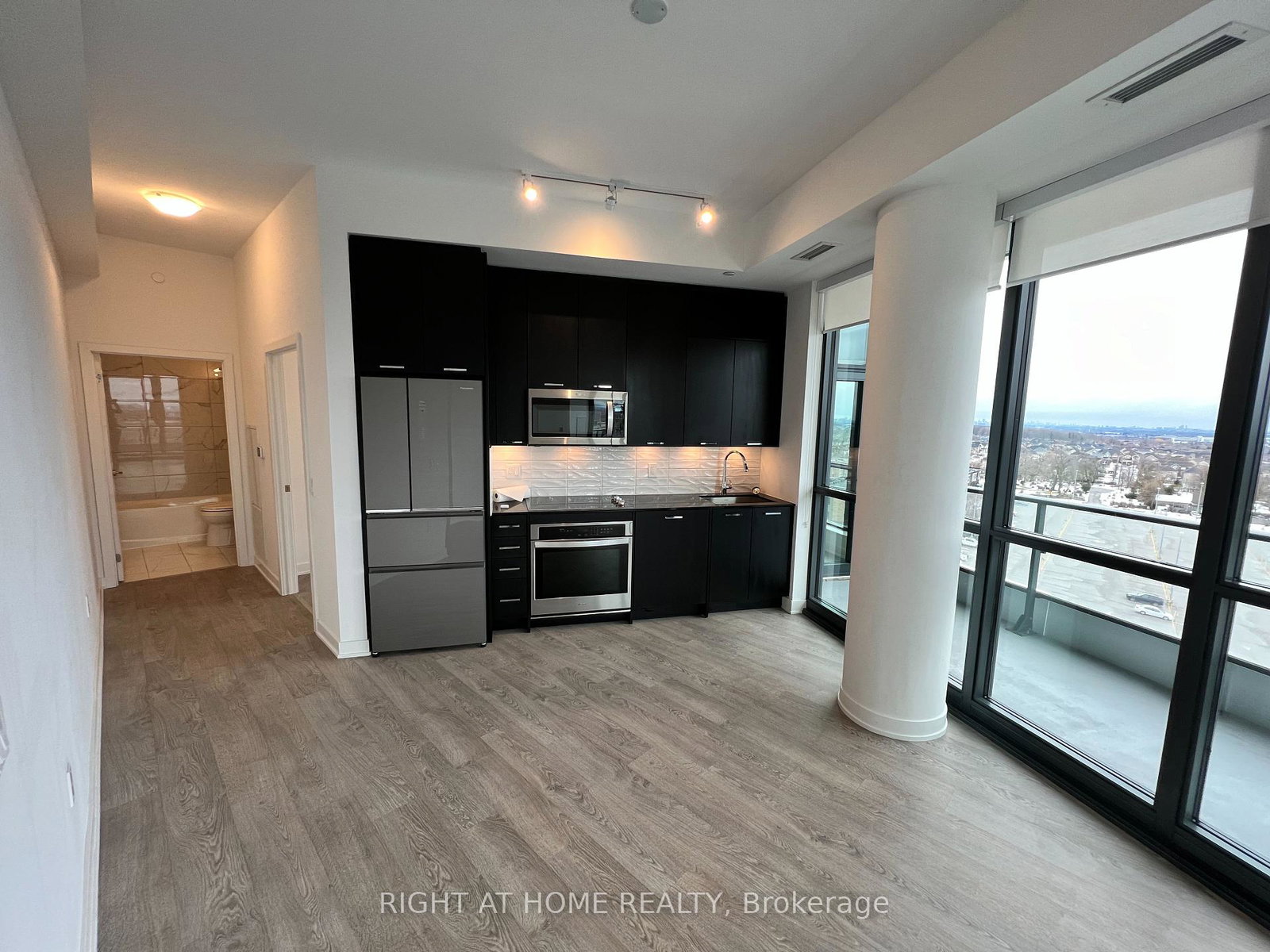 120-eagle-rock-way-n-vaughan-ontario-n12195506
