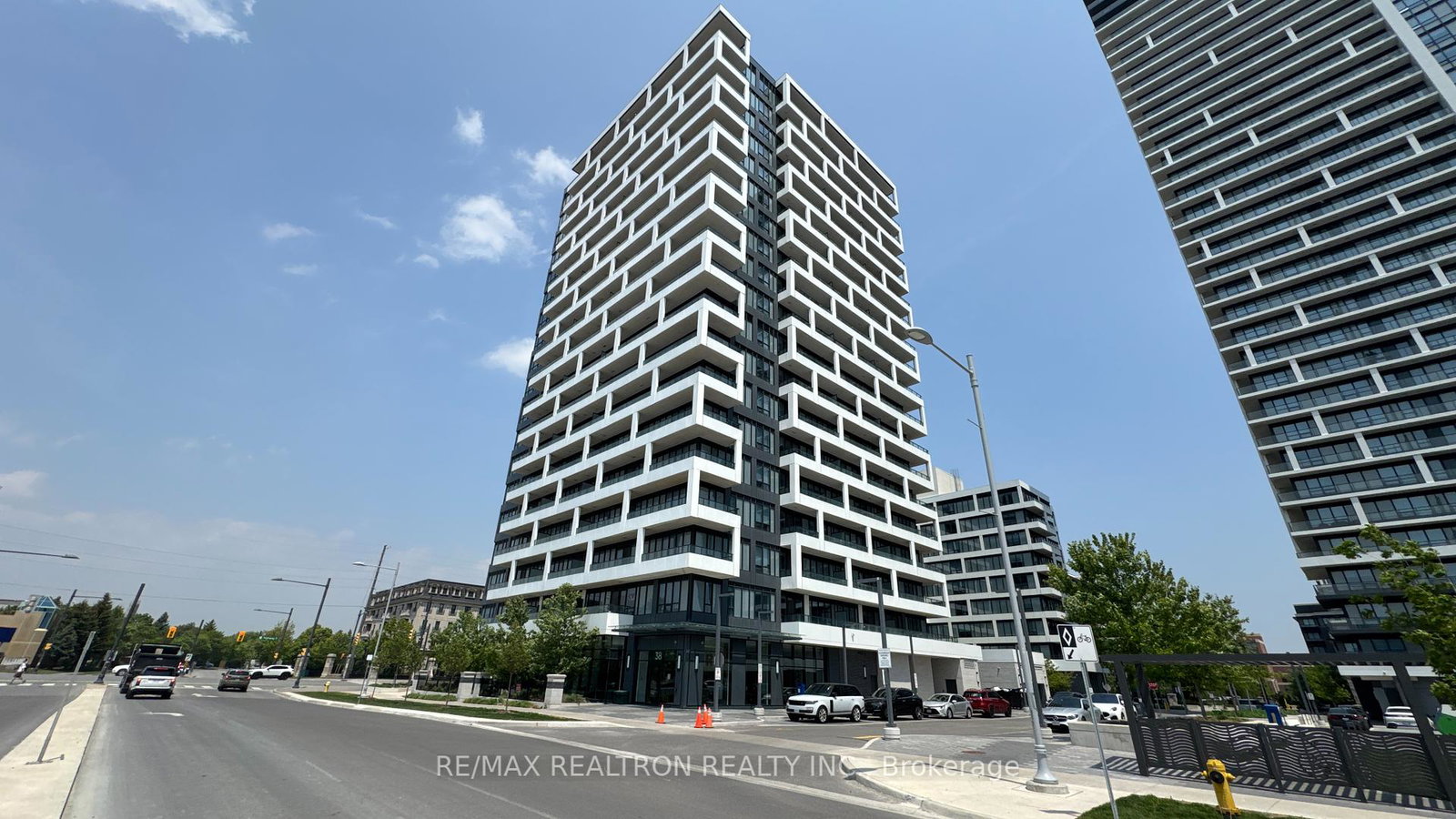 38-water-walk-drive-e-markham-ontario-n12196472