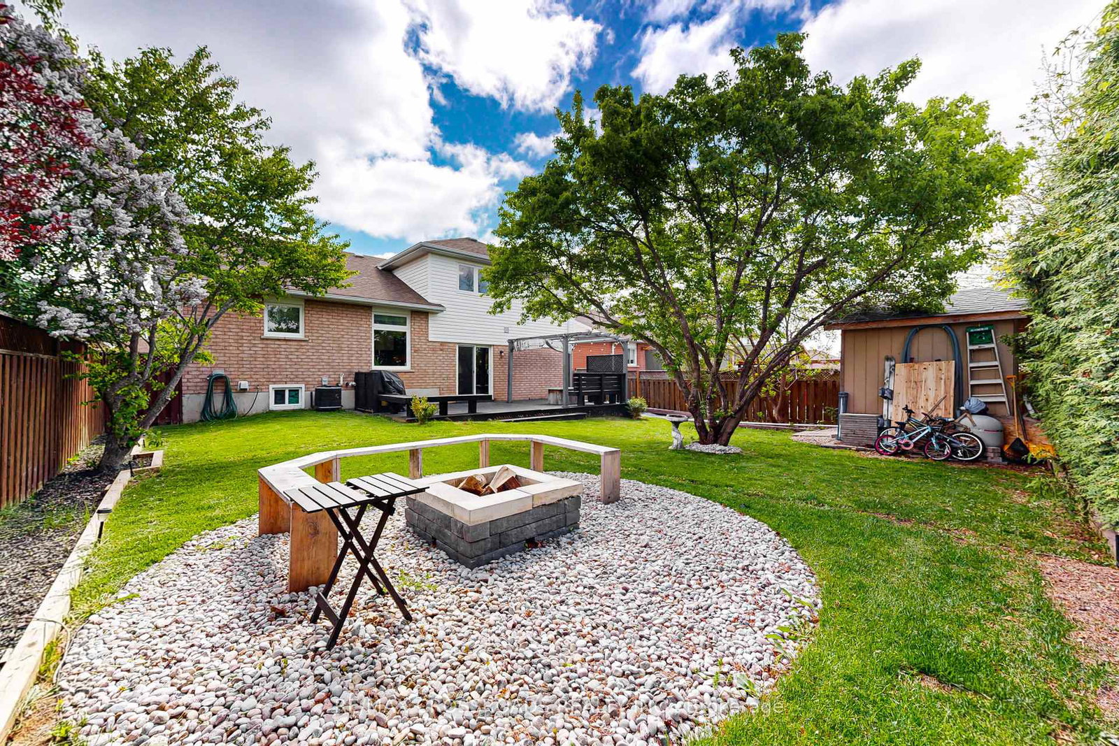 61-mills-court-bradford-west-gwillimbury-ontario-n12197003