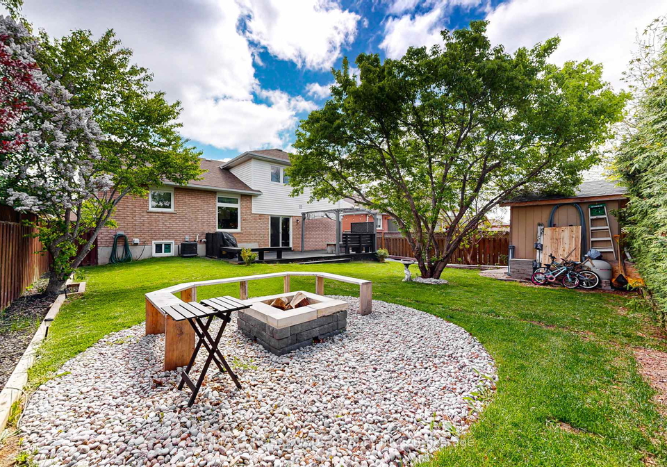 61-mills-court-bradford-west-gwillimbury-ontario-n12197003