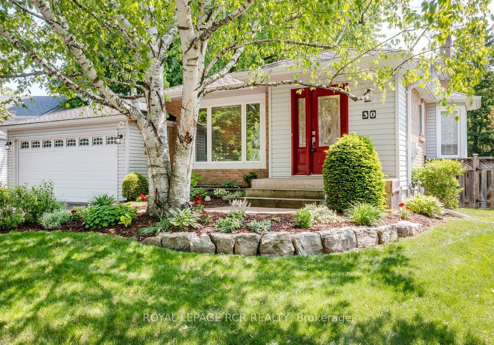 30-blackstone-court-east-gwillimbury-ontario-n12197893