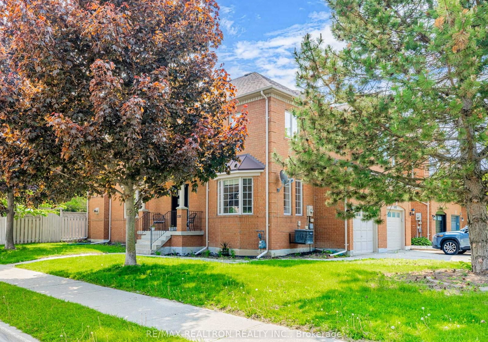 178-jordanray-boulevard-newmarket-ontario-n12199815