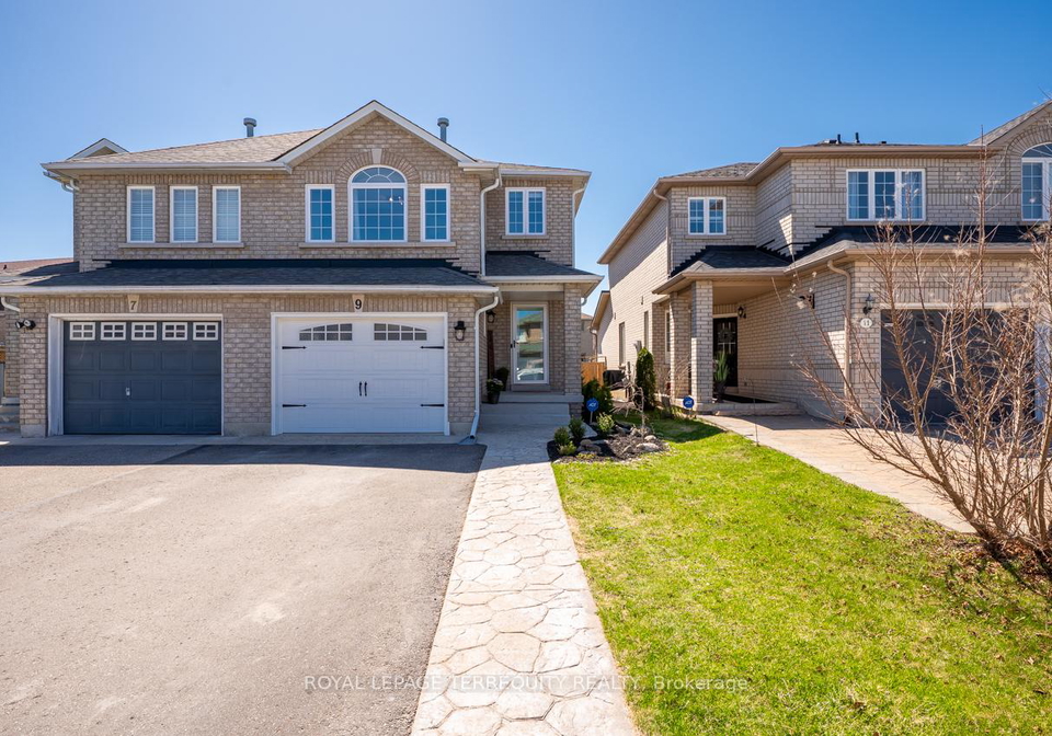 9-kalmar-crescent-richmond-hill-ontario-n12199919