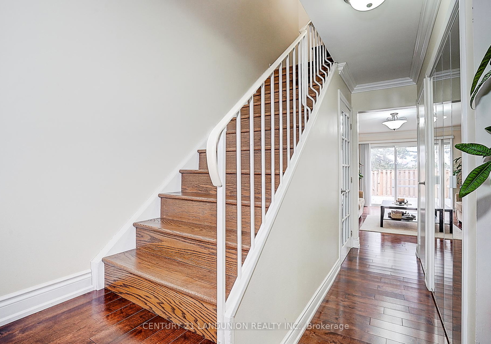 20-niles-way-s-markham-ontario-n12201049