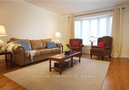 8-corbett-crescent-aurora-ontario-n12201576