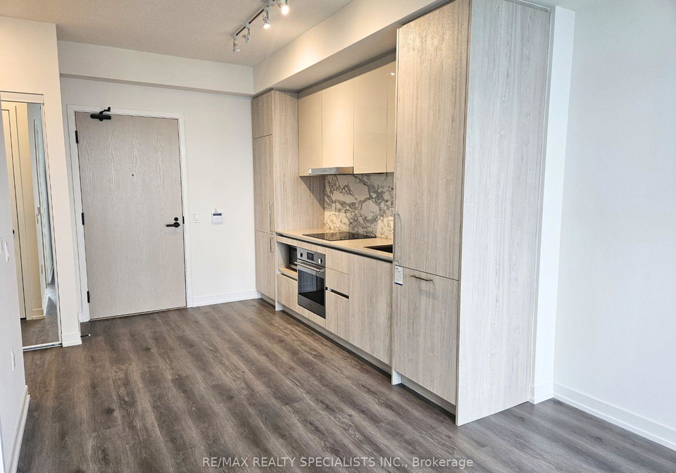 225-commerce-street-vaughan-ontario-n12202258