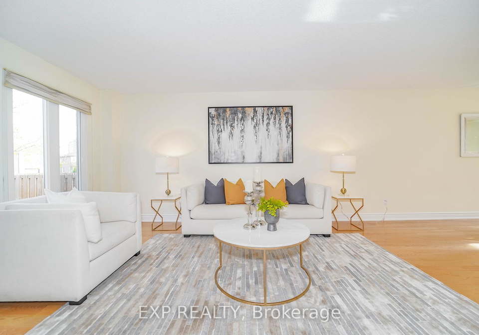 28-samantha-circle-richmond-hill-ontario-n12203750