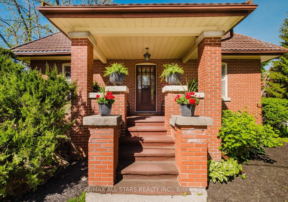 18-charles-street-whitchurch-stouffville-ontario-n12203880