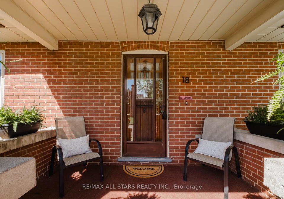 18-charles-street-whitchurch-stouffville-ontario-n12203880
