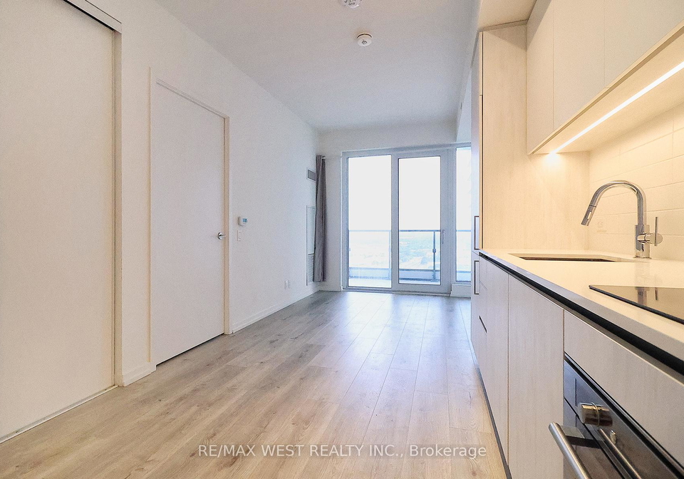 1000-portage-parkway-vaughan-ontario-n12204196