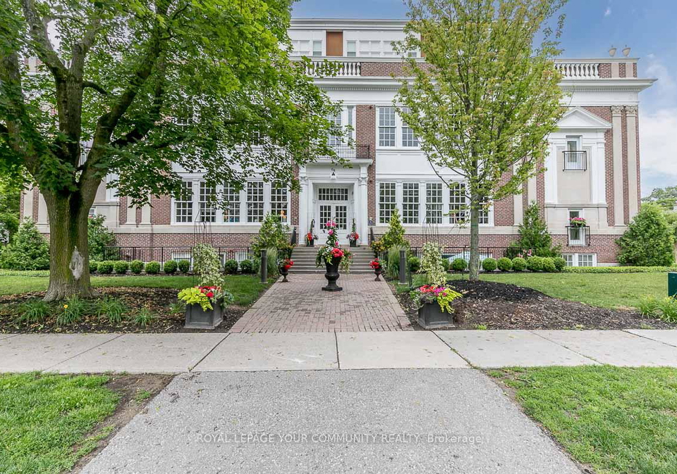 64-wells-street-aurora-ontario-n12204243