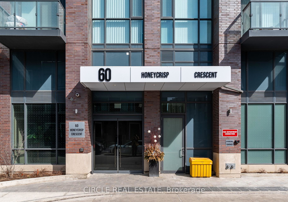 60-honeycrisp-crescent-vaughan-ontario-n12204899