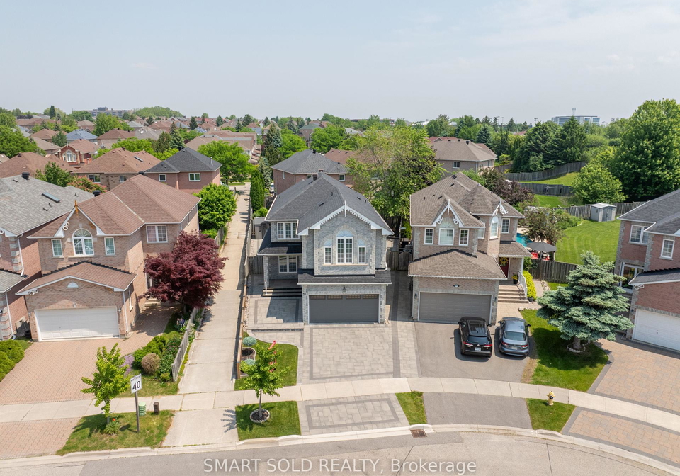 51-houndsbrook-crescent-markham-ontario-n12205246