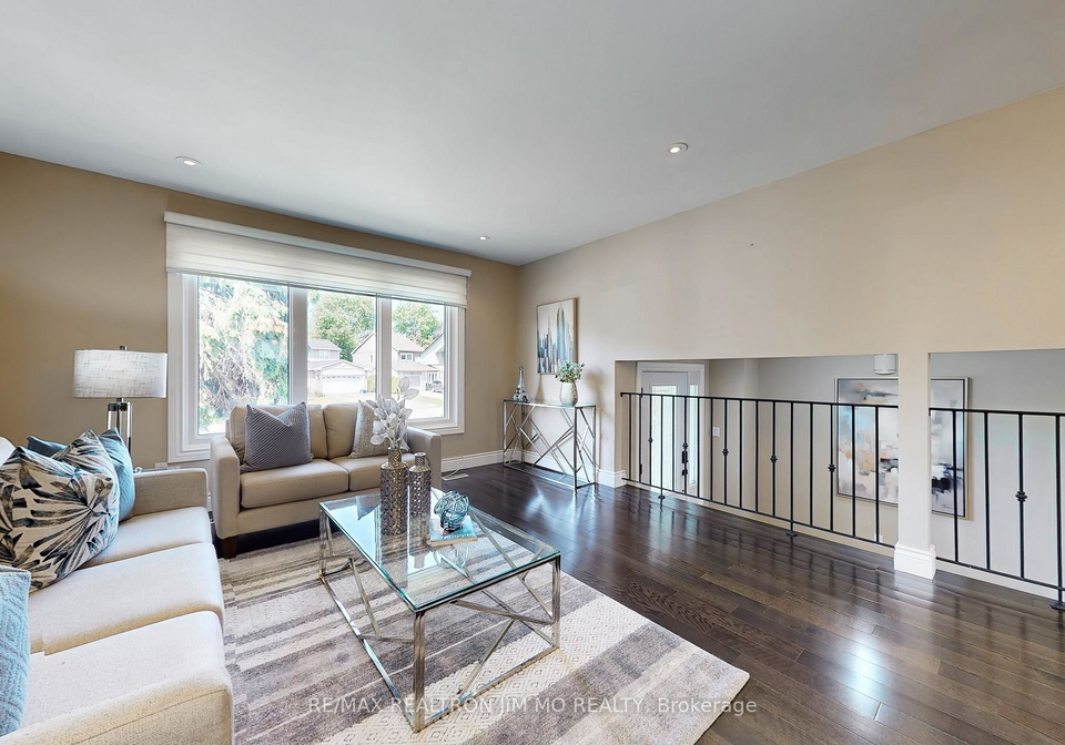 46-eastman-crescent-newmarket-ontario-n12205282