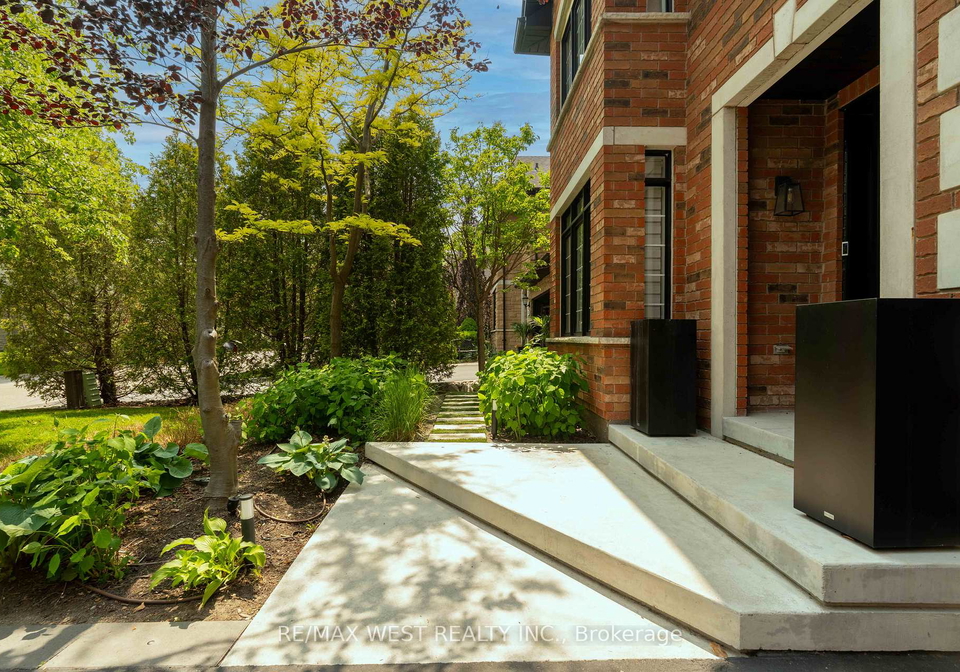 26-arista-gate-vaughan-ontario-n12206654