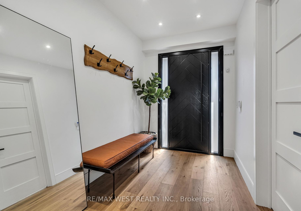 26-arista-gate-vaughan-ontario-n12206654