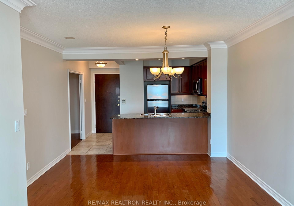 88-promenade-circle-vaughan-ontario-n12209243