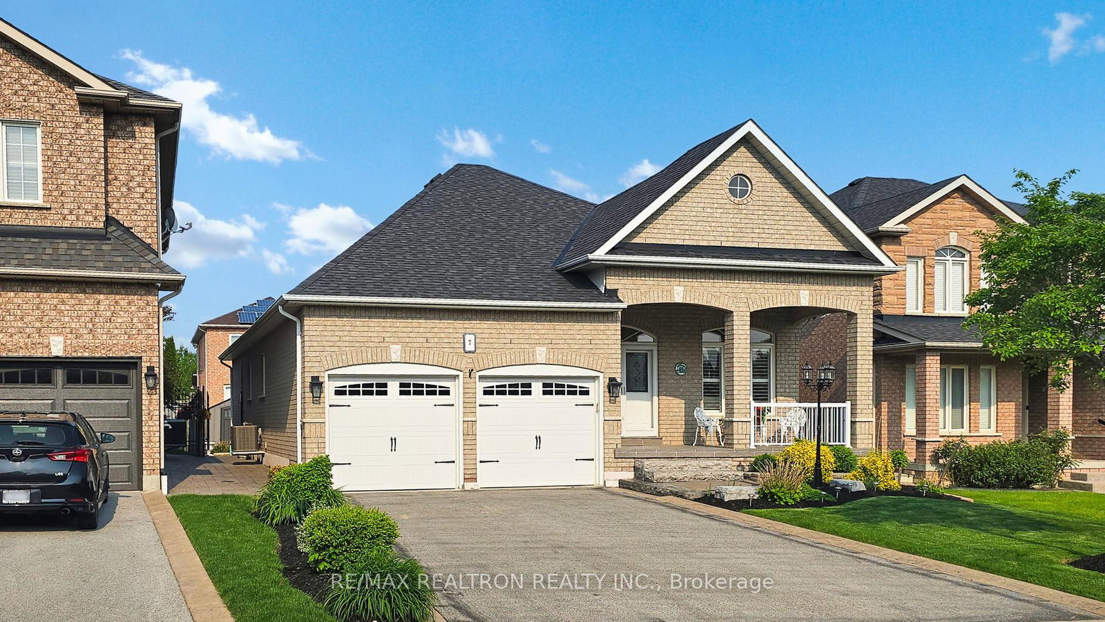 7-emily-court-richmond-hill-ontario-n12209478