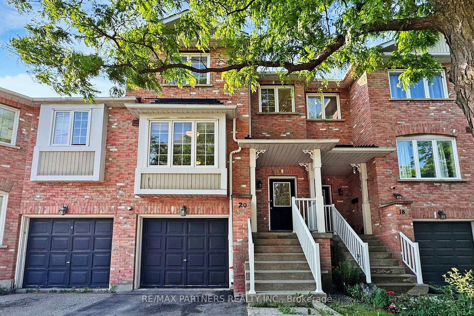 20-vanity-crescent-richmond-hill-ontario-n12211386
