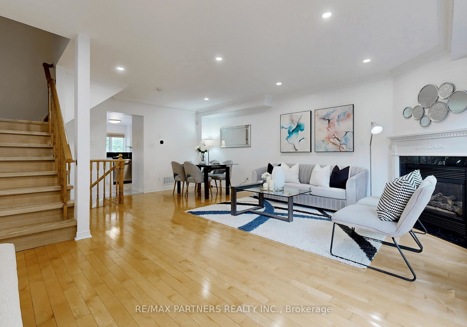 20-vanity-crescent-richmond-hill-ontario-n12211386